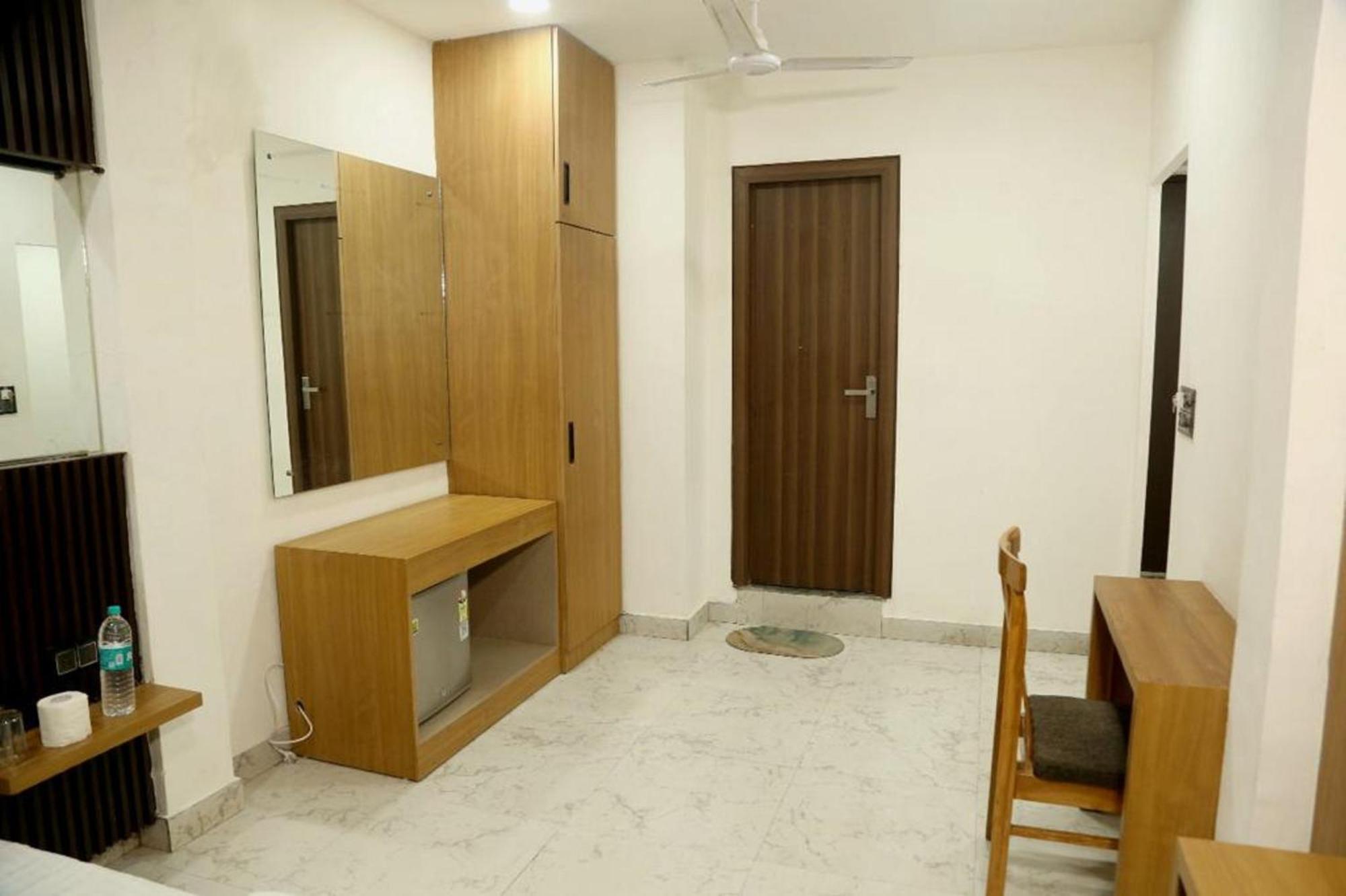 Bunk Hostel Delhi Best Backpacking Accommodation Nowe Delhi Zewnętrze zdjęcie