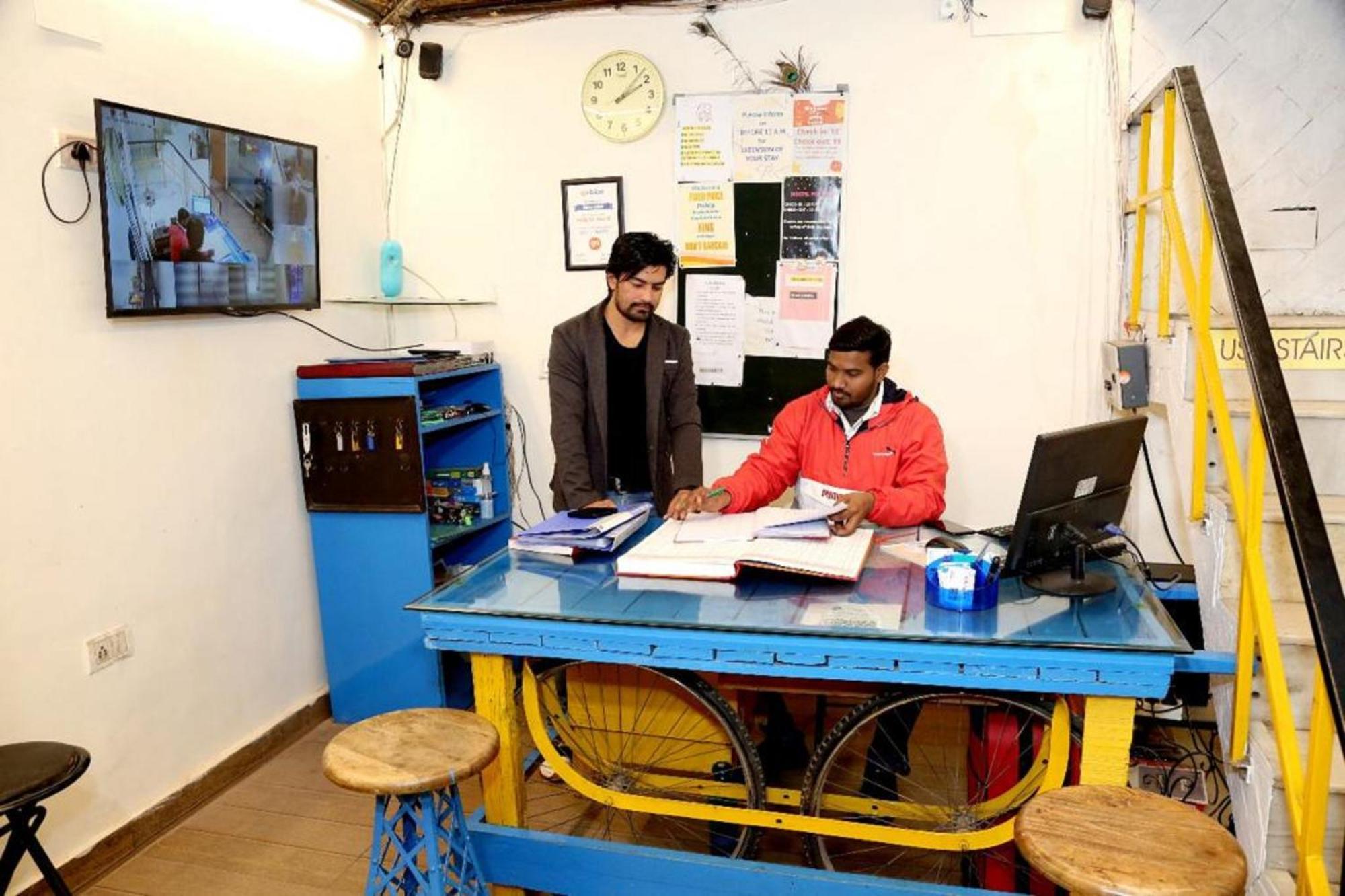 Bunk Hostel Delhi Best Backpacking Accommodation Nowe Delhi Zewnętrze zdjęcie